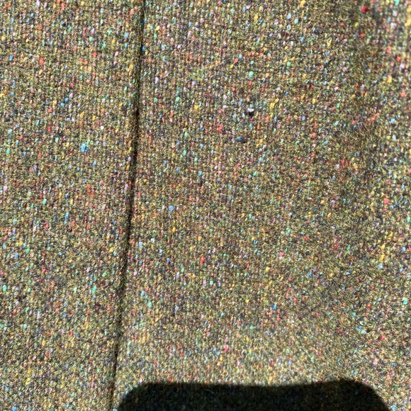 Olive green wool skirt, medium - Picture 4 of 5